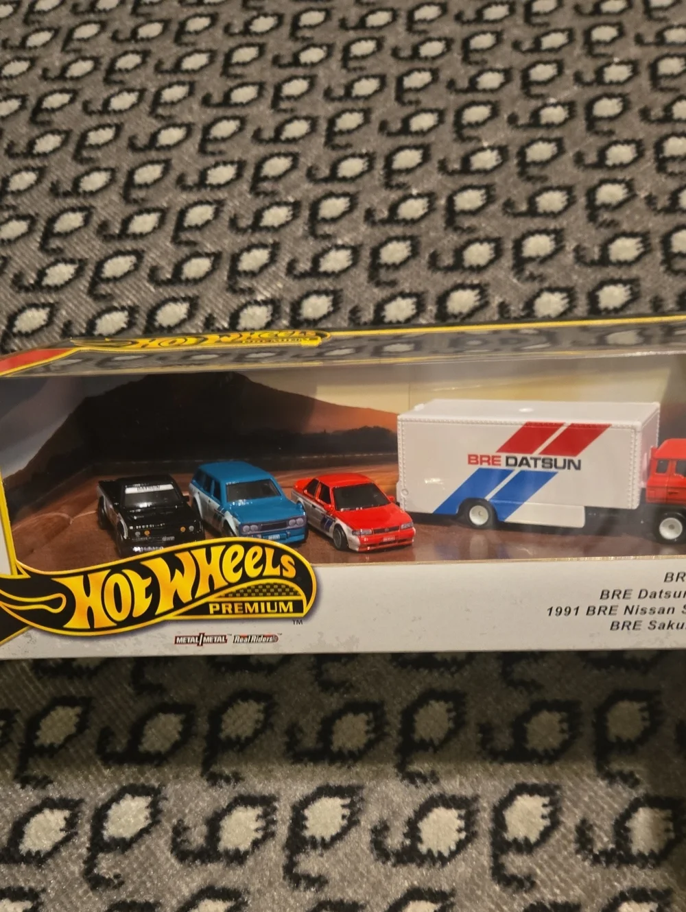 Hot Wheels Premium BRE Datsun Collector Display Set